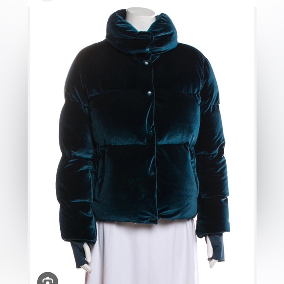SAM. Sophia velvet puffer size small. - Picture 1 of 5